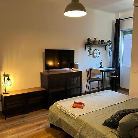 Stylish Apartment 3 Km Away From Duomo - Netflix, Wi-Fi, All Comforts Included Milano Ngoại thất bức ảnh