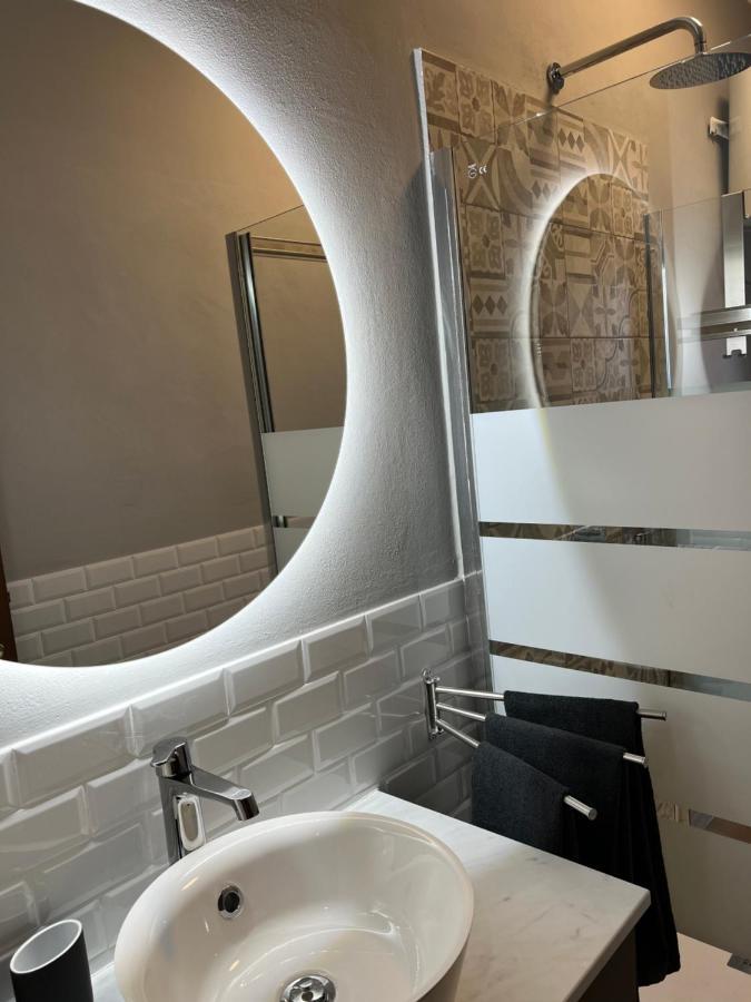 Stylish Apartment 3 Km Away From Duomo - Netflix, Wi-Fi, All Comforts Included Milano Ngoại thất bức ảnh